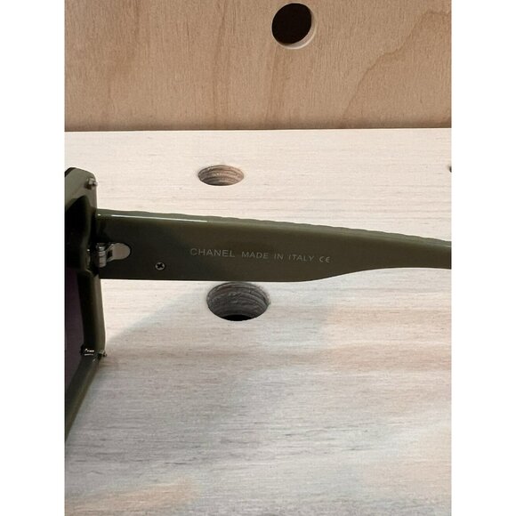 Coco CHANEL Authentic Sunglasses X6023 70/15-142 Green Square Oversized Lenses - Picture 8 of 11